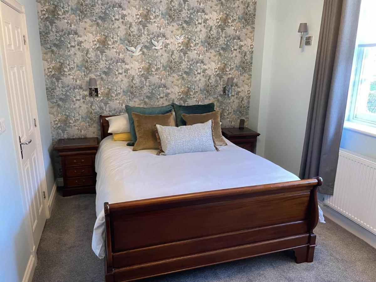 Stunning 2-Bed-2Bath Apt In Whitby With Parking Lejlighed Eksteriør billede