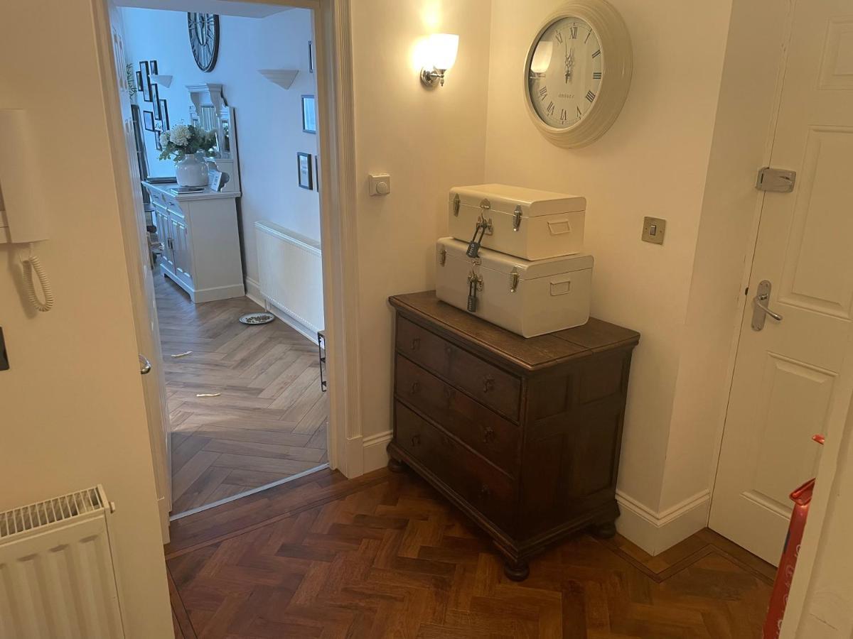 Stunning 2-Bed-2Bath Apt In Whitby With Parking Lejlighed Eksteriør billede